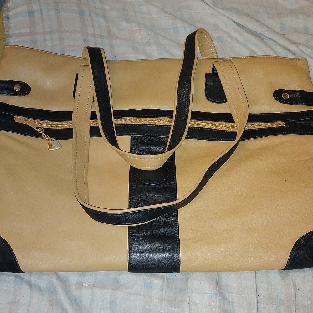 Brio shoulder bag